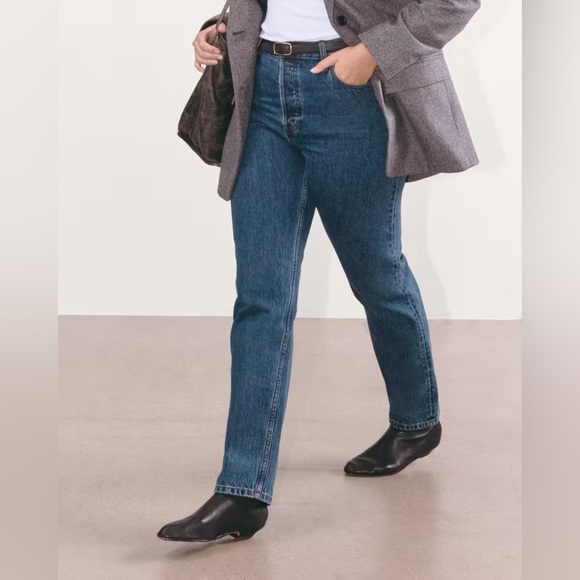 EVERLANE Curvy 90’s Cheeky Jean - Picture 4 of 11